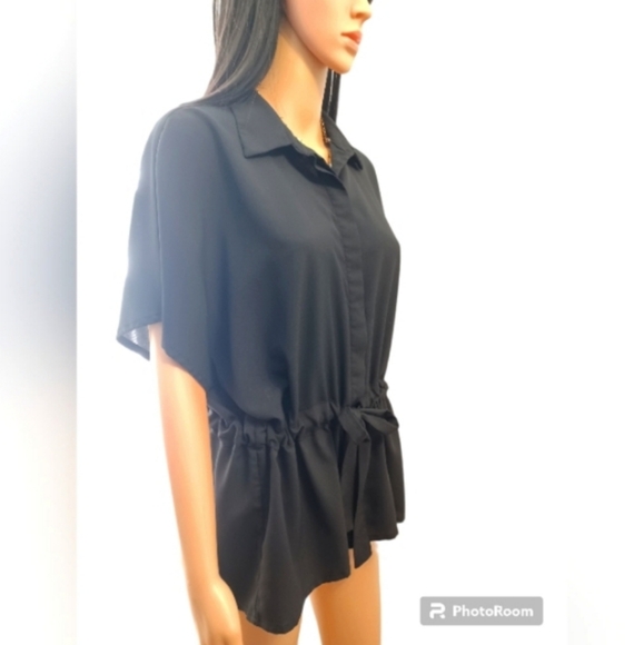 Women's Black Cinched Waist Short Sleeve Top Button Down - Picture 2 of 8